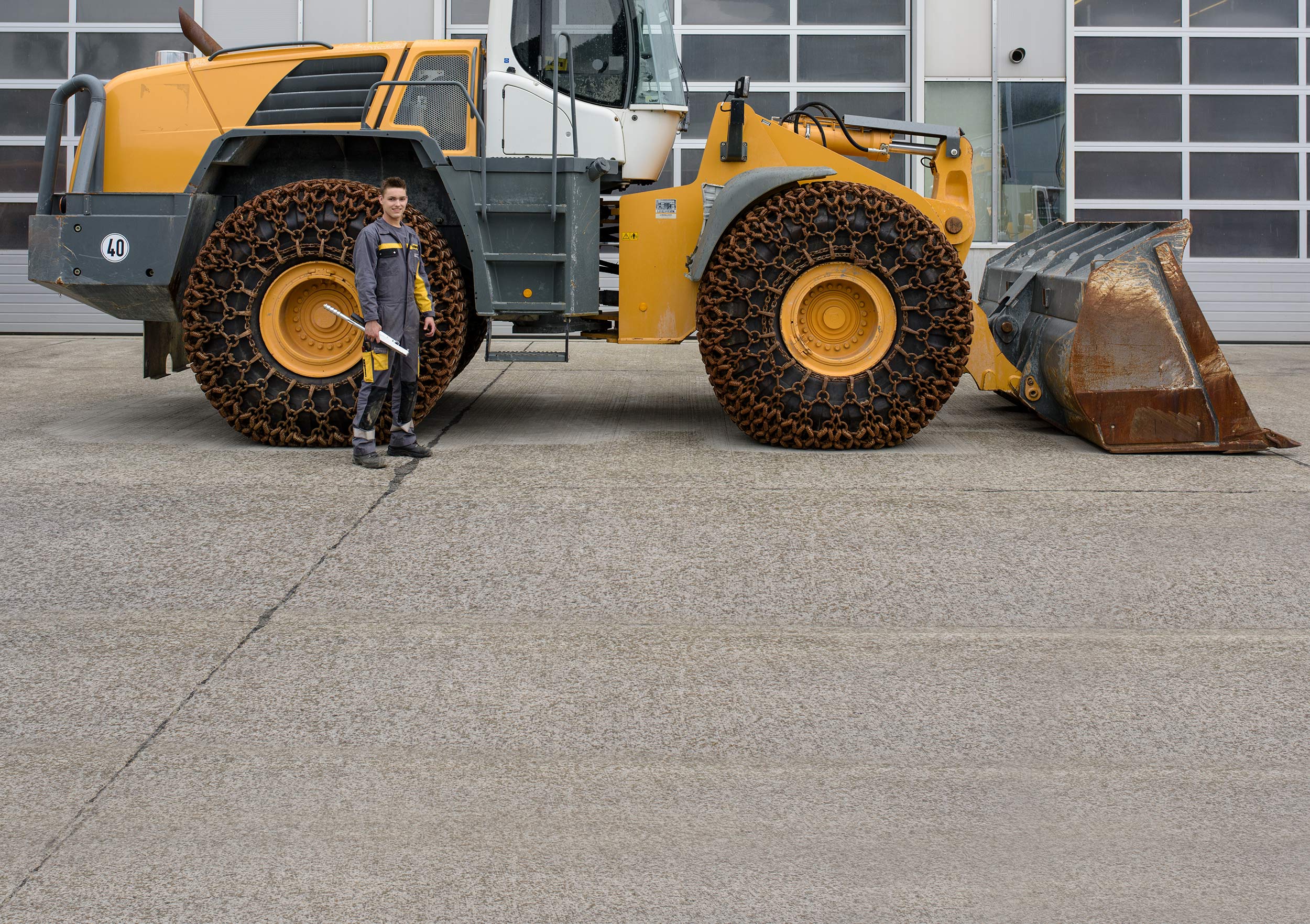 nie langeweile garantie-technik-abwechslung-handwerklich-traumjob-faszination-baumaschinenmechaniker-ausbildung baumaschinenmechaniker-beruf baumaschinenmechaniker-baumaschinen weiterbildung-baumaschinen-schwere maschinen-motoren-herausforderung