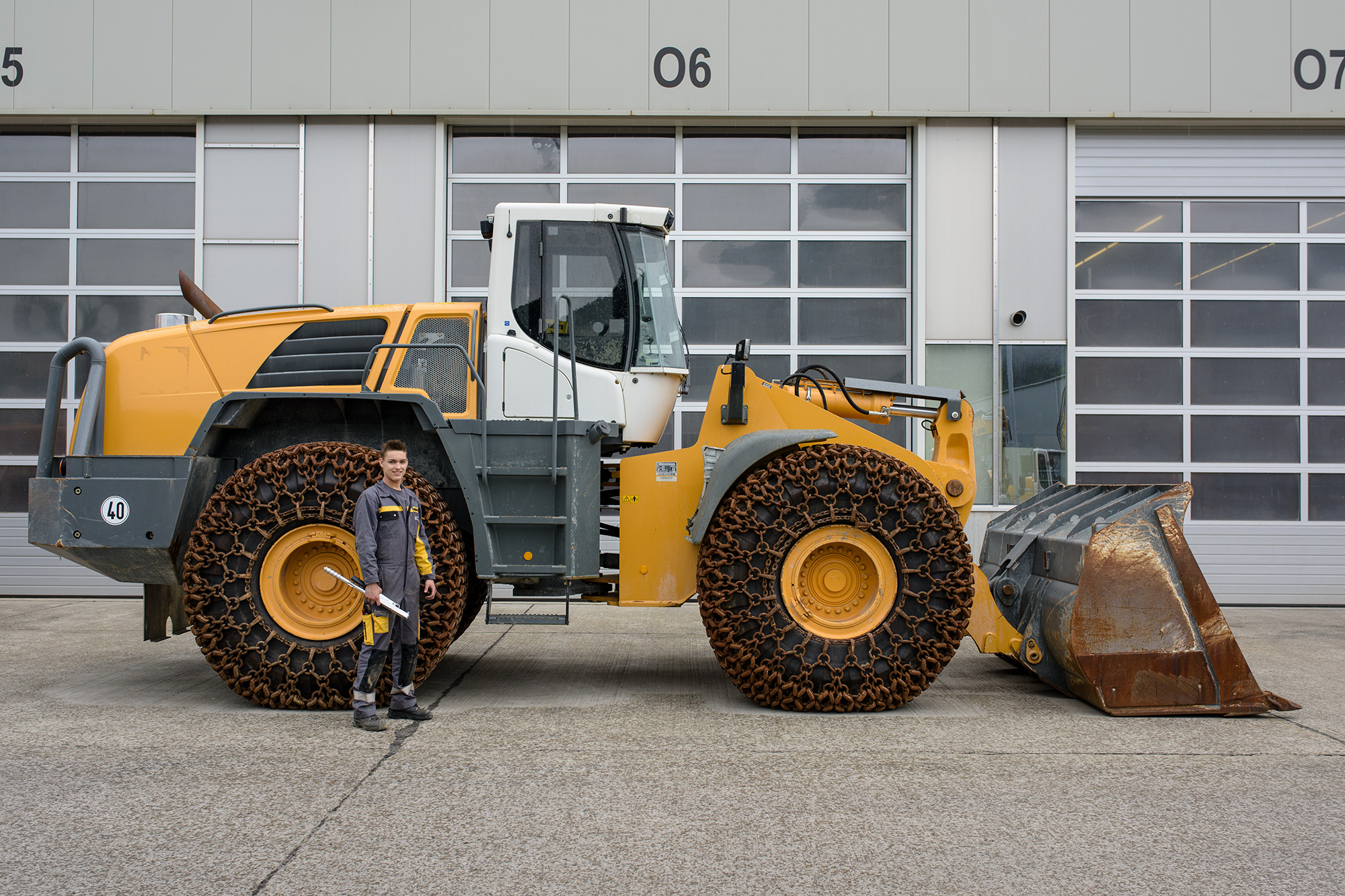 nie langeweile garantie-technik-abwechslung-handwerklich-traumjob-faszination-baumaschinenmechaniker-ausbildung baumaschinenmechaniker-beruf baumaschinenmechaniker-baumaschinen weiterbildung-baumaschinen-schwere maschinen-motoren-herausforderung