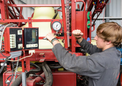 nie langeweile garantie-technik-abwechslung-handwerklich-traumjob-faszination-landmaschinenmechaniker-ausbildung landmaschinenmechaniker-beruf landmaschinenmecha-niker-landmaschinen weiterbildung-landmaschinen-technisches verstaendnis-leidenschaft-modernste technik